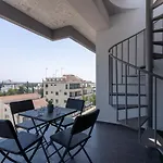 Apartment Jay's Penthouse 2-br W/ Terrace In Larnaca