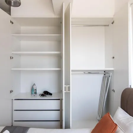 Jay'S Penthouse 2-Br Apt & Rooftop Terrace In Larnaca *