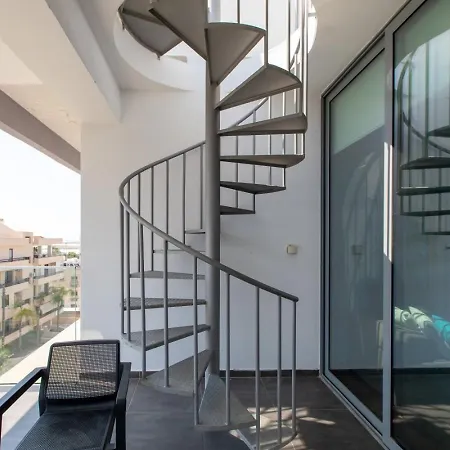 Jay'S Penthouse 2-Br Apt & Rooftop Terrace In Larnaca Daire