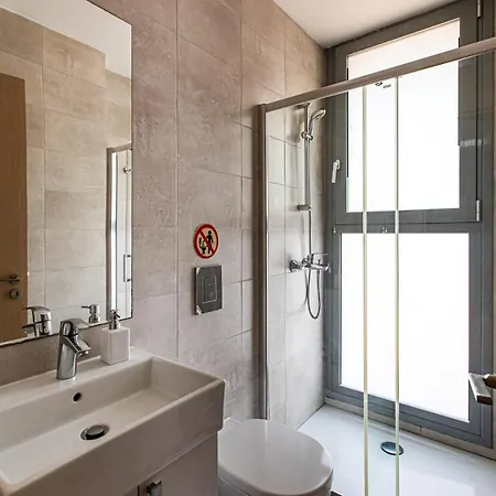 Apartamento Jay's Penthouse 2-br & Rooftop Terrace In *