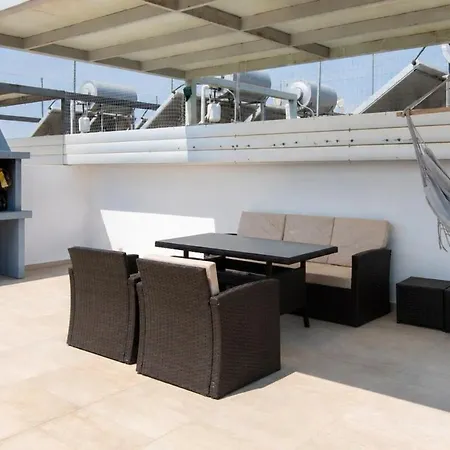 Apartamento Jay's Penthouse 2-br & Rooftop Terrace In Lárnaca
