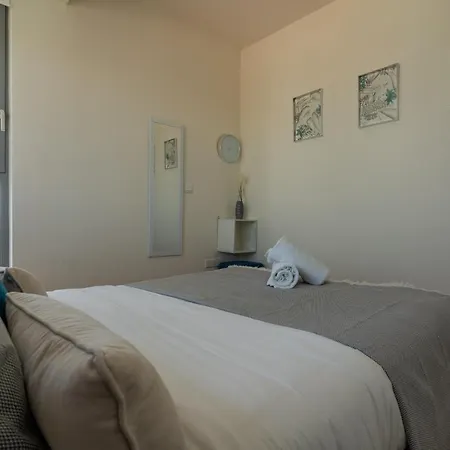 Jay's Penthouse 2-br W/ Terrace In Apartman Lárnaka