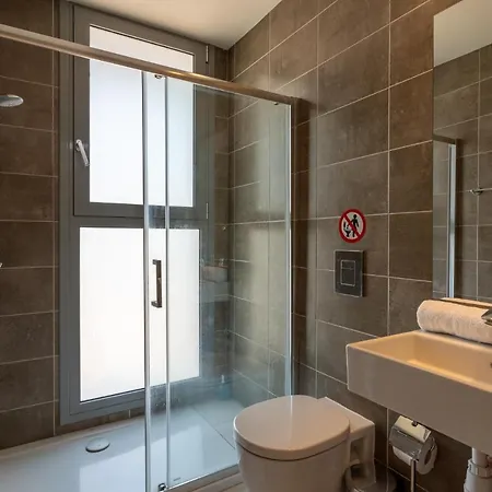Jay's Penthouse 2-br W/ Terrace In Apartamento